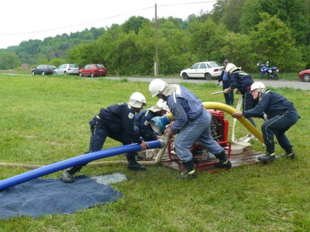 Okrsková soutěž v Chválově 14. 5. 2011